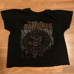 RAMONES shirt.
